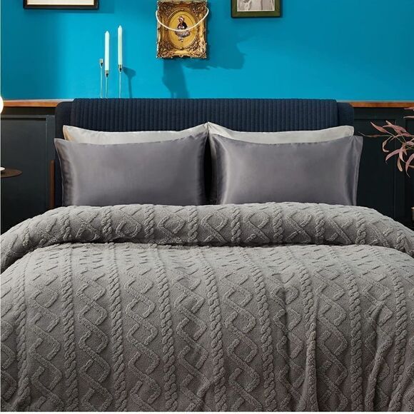 Silky Pillow Cases - Picture 1 of 3